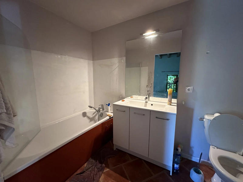 Appartement - 100 m² - 4 pièces