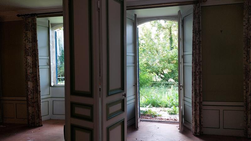 Maison - 700 m² - 10 pièces