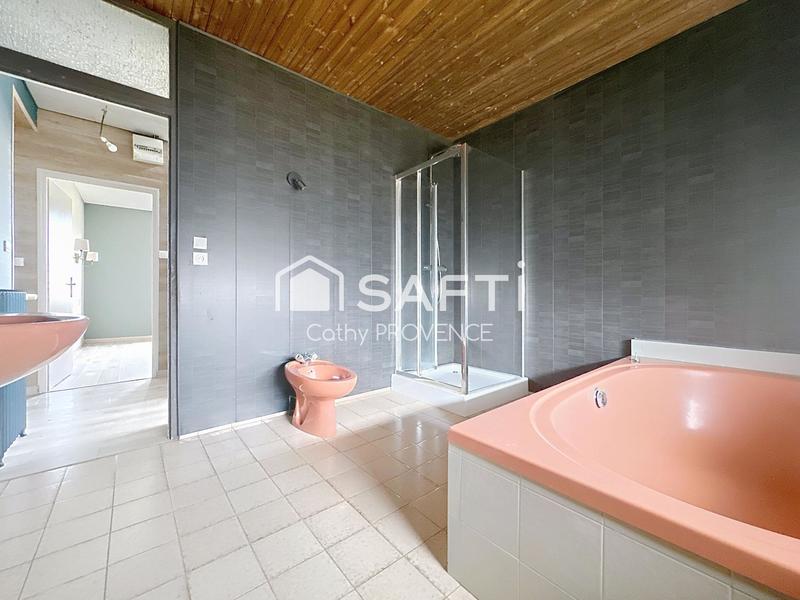 Maison - 177 m² - 9 pièces
