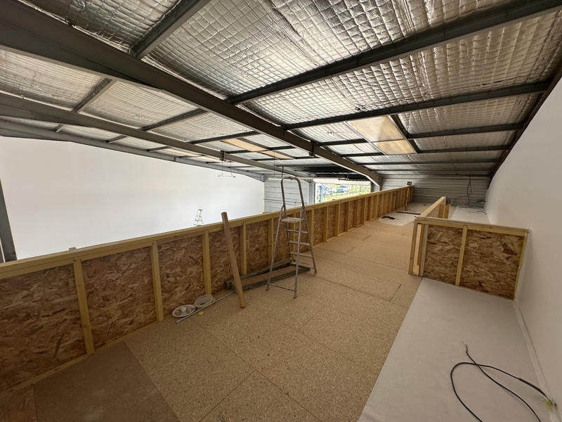 Local d'activités - 235 m²