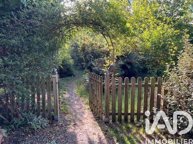 Maison - 318 m² - 12 pièces