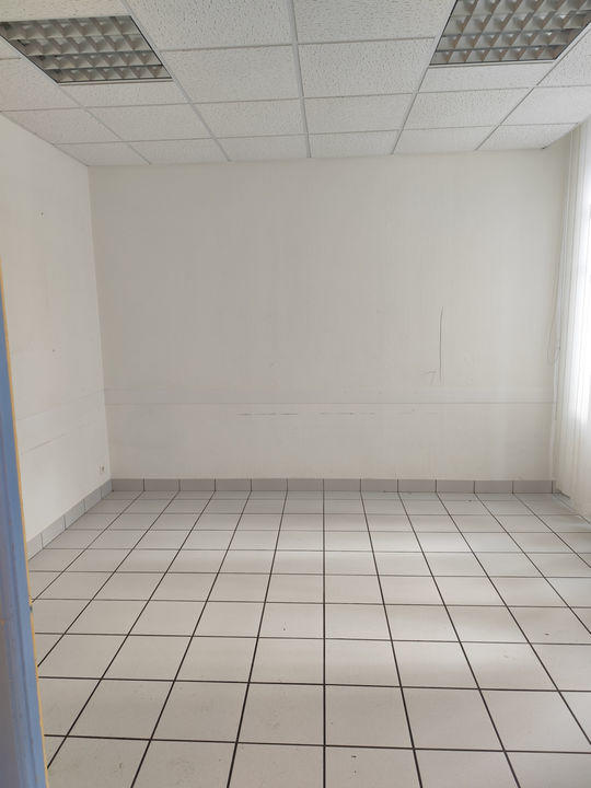 Maison - 170 m² - 10 pièces