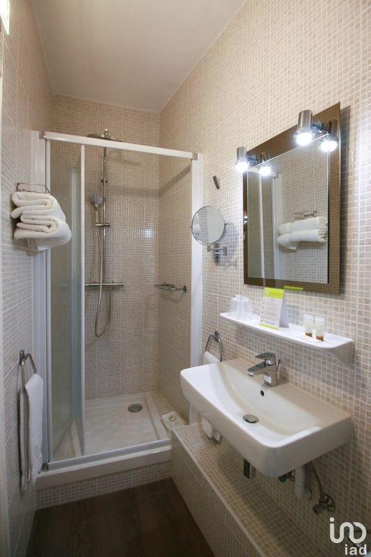 Local commercial - 1 500 m²