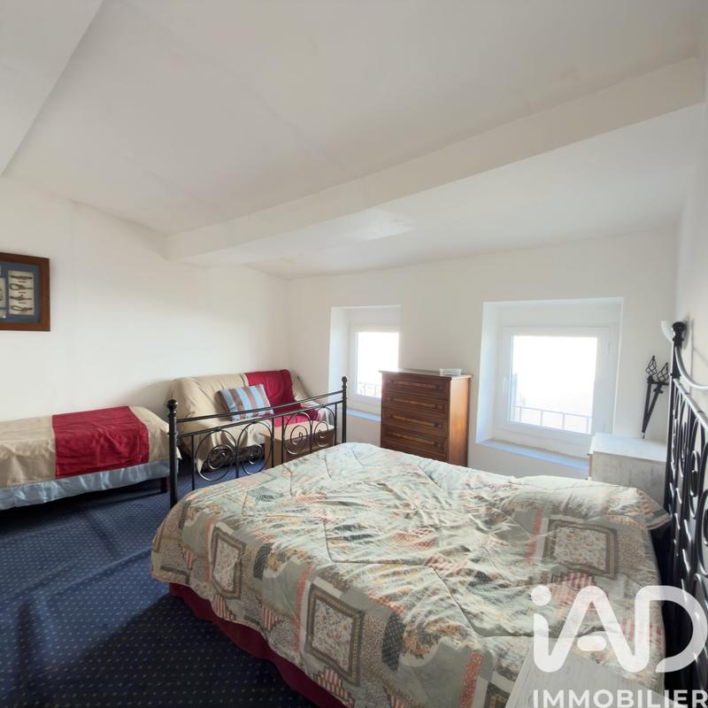 Maison - 220 m² - 13 pièces