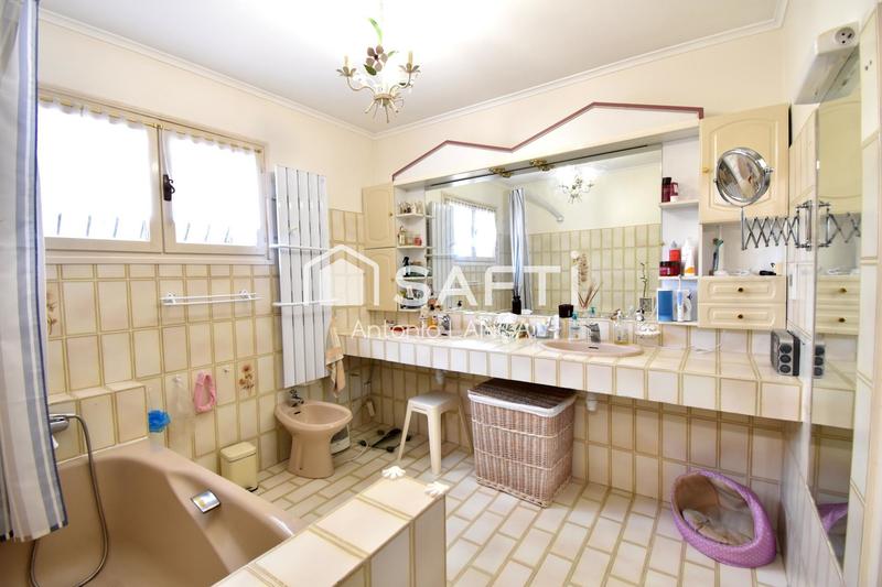 Maison - 183 m² - 6 pièces