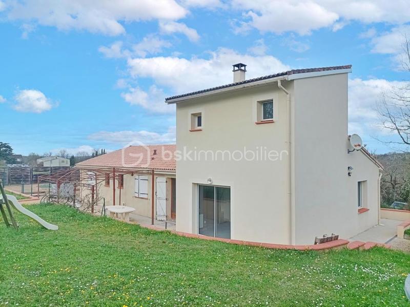 Maison traditionnelle - 136 m² - 5 pièces