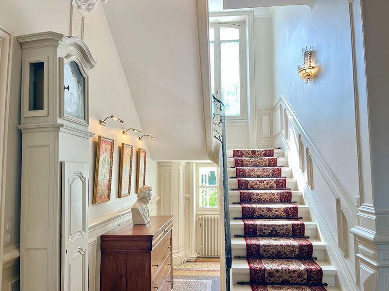 Maison - 377 m² - 10 pièces