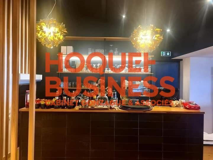 Local commercial - 194 m² - 5 pièces