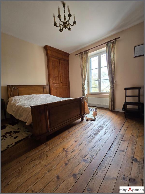 Maison - 350 m² - 17 pièces