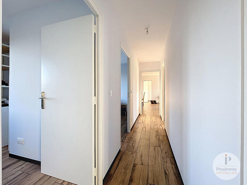 Maison - 92 m² - 5 pièces