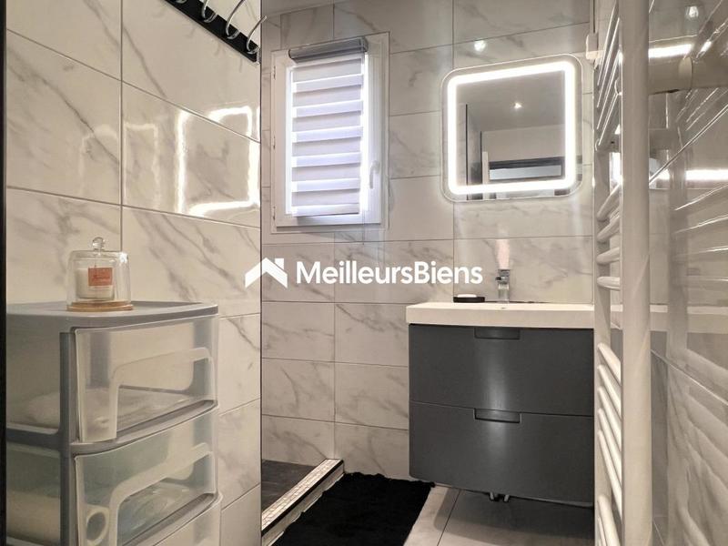 Maison - 171 m² - 8 pièces