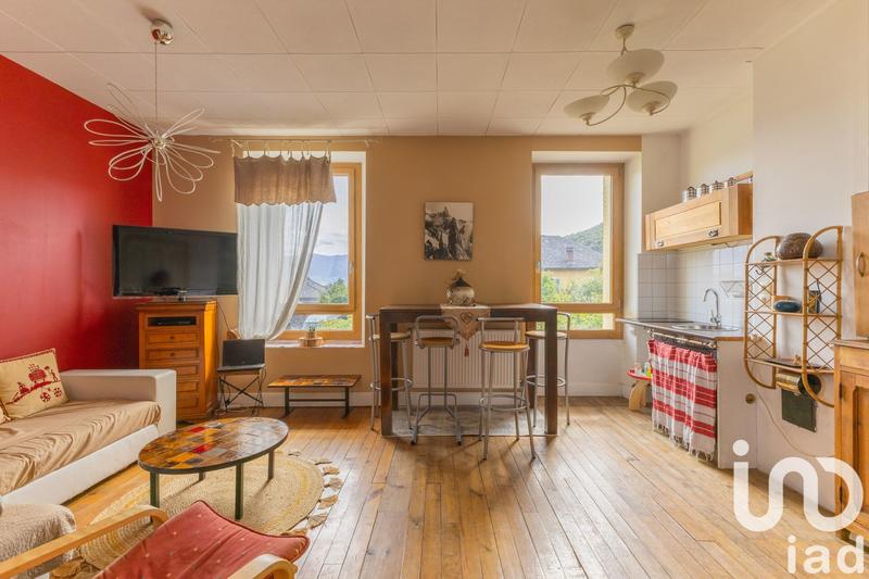 Maison - 257 m² - 8 pièces