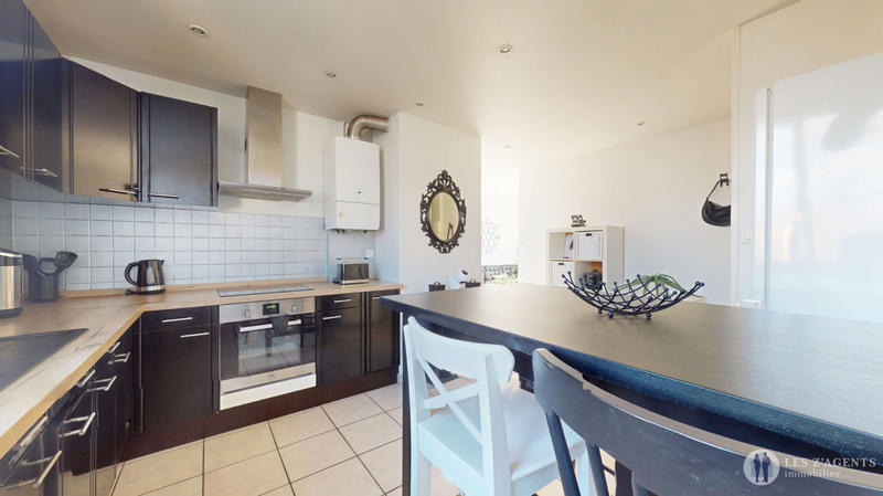 Appartement - 80 m² - 4 pièces