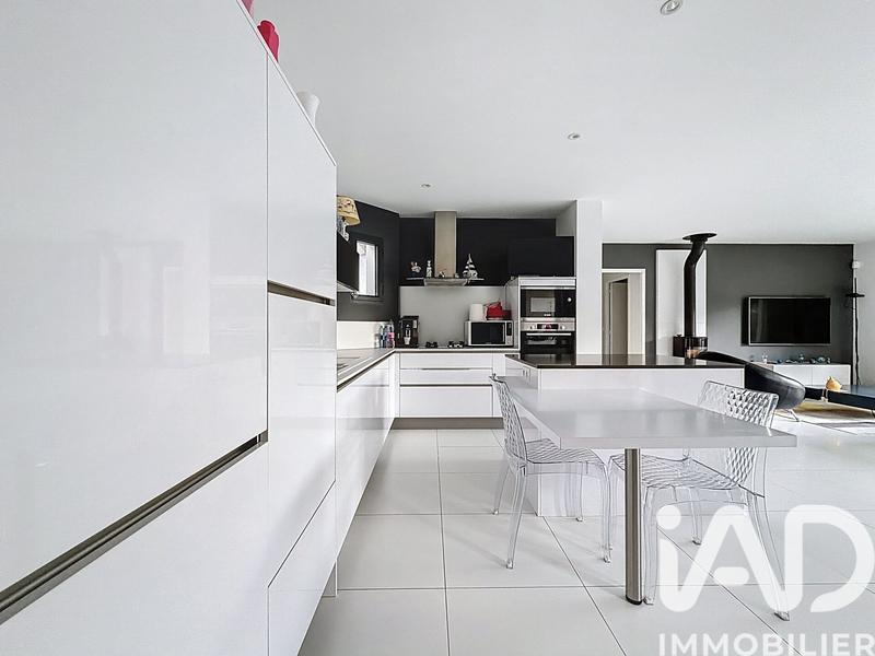 Maison - 100 m² - 4 pièces