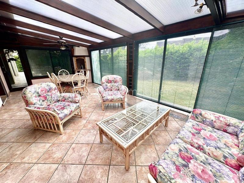 Maison - 222 m² - 10 pièces