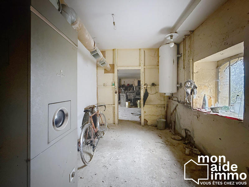 Maison ancienne - 990 m² - 15 pièces