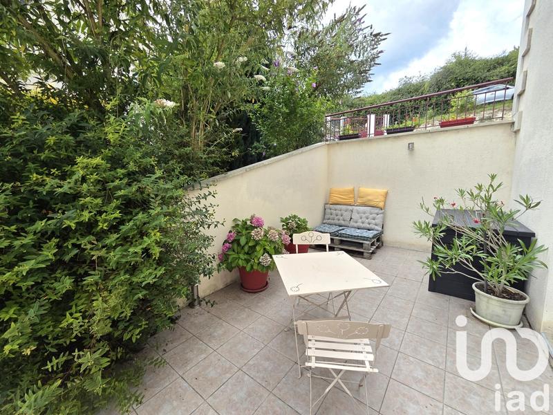 Maison - 213 m² - 7 pièces