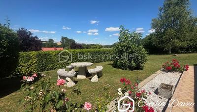 Propriété - 150 m² - 6 pièces