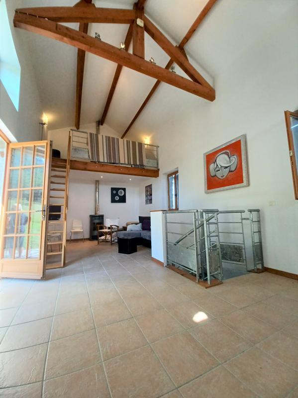 Maison - 204 m² - 7 pièces