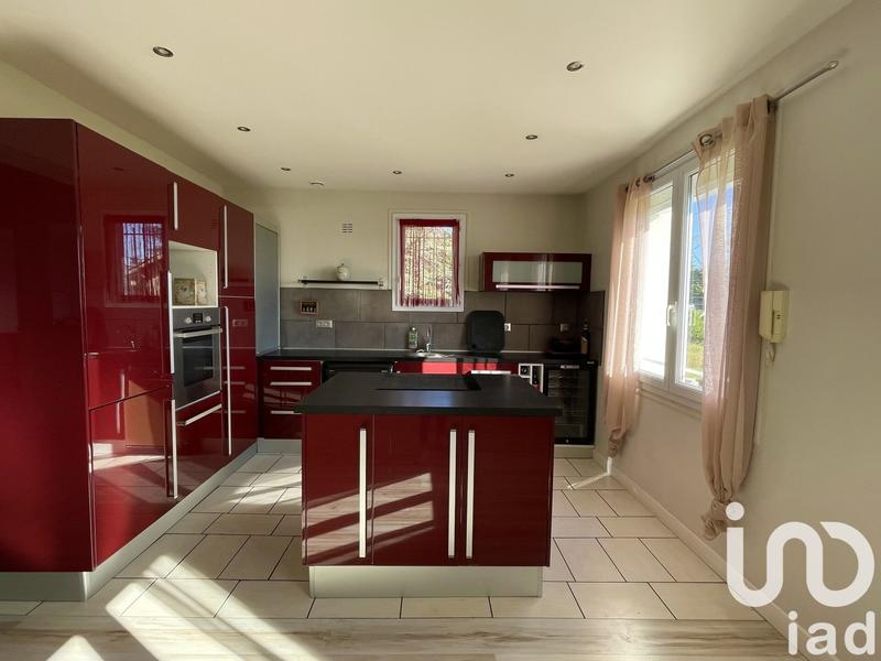 Maison - 205 m² - 8 pièces