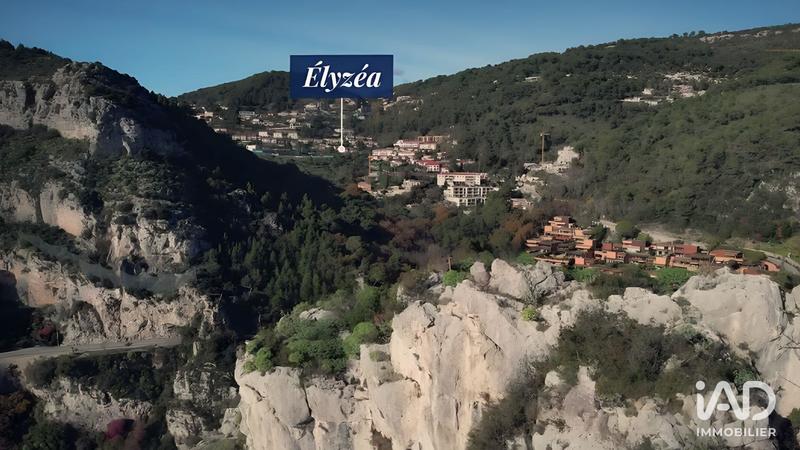 Appartement - 92 m² - 4 pièces