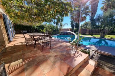 Villa - 168 m² - 7 pièces