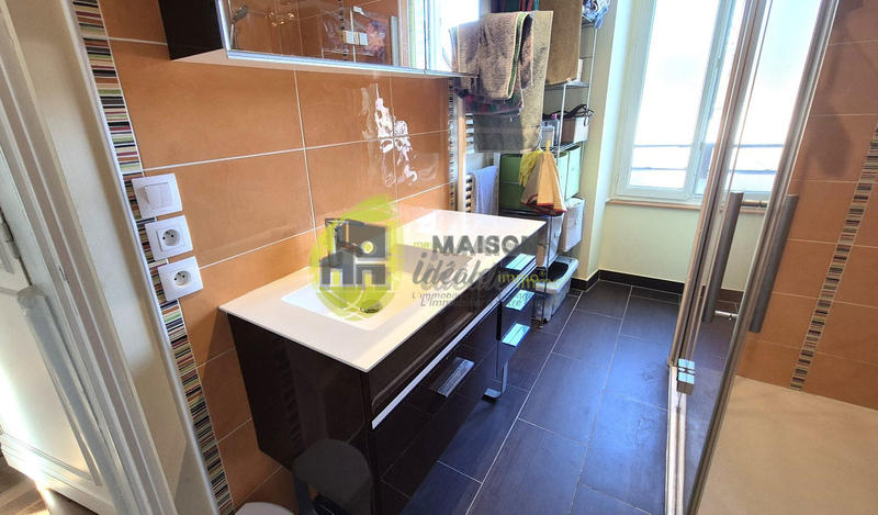 Maison - 162 m² - 7 pièces