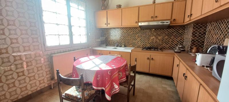 Maison - 180 m² - 7 pièces