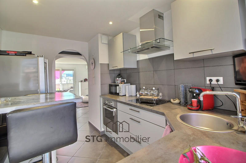 Appartement - 75 m² - 4 pièces