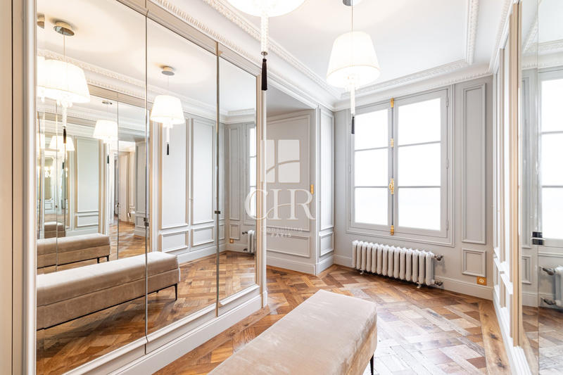 Appartement - 156 m² - 4 pièces