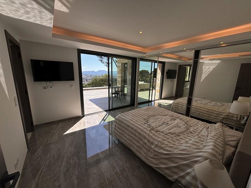 Villa - 370 m² - 7 pièces