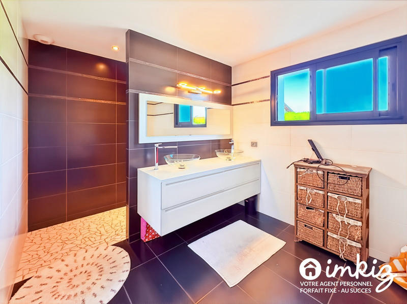 Maison - 172 m² - 5 pièces