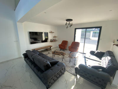 Maison - 195 m² - 5 pièces