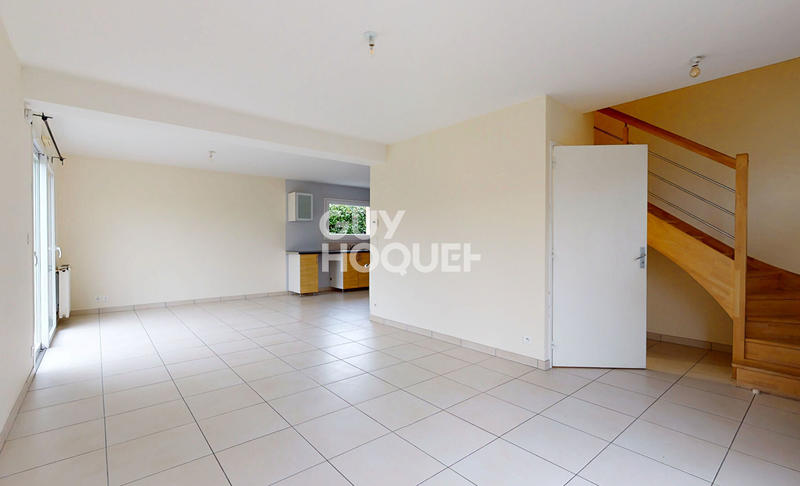 Maison - 93 m² - 4 pièces