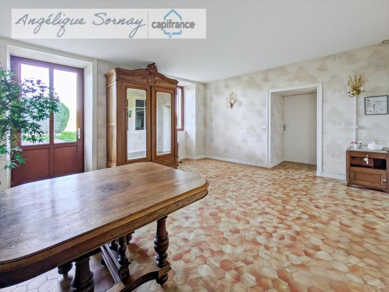 Maison de village - 242 m² - 6 pièces