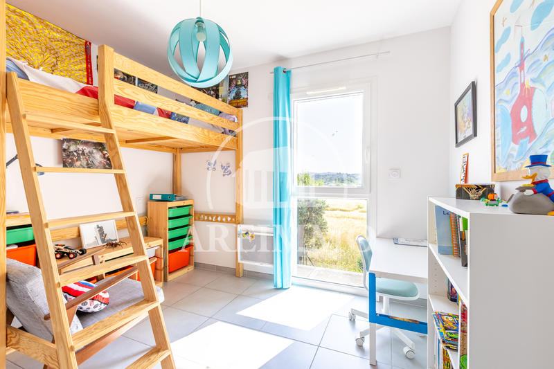 Maison - 94 m² - 5 pièces