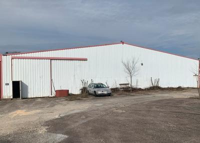 Entrepôt - 884 m² - 1 pièce