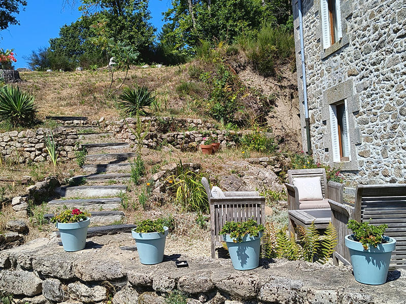 Maison - 231 m² - 7 pièces