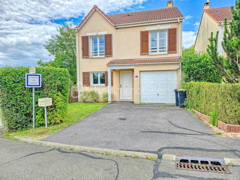 Maison - 105 m² - 6 pièces