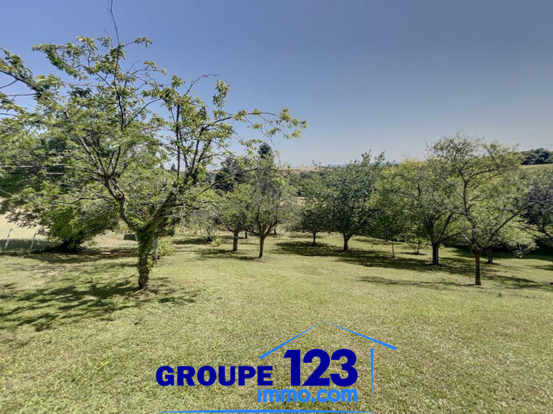 Maison - 373 m² - 8 pièces