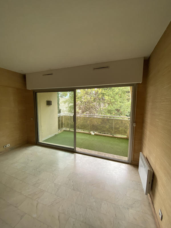 Appartement - 85 m² - 3 pièces