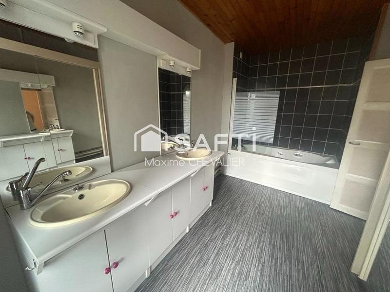 Maison - 137 m² - 4 pièces