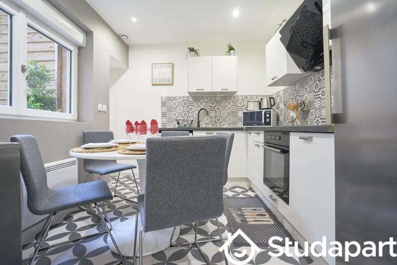 Chambre - 13 m² - 1 pièce