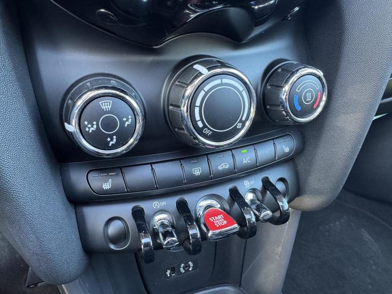 Mini Mini One 102ch Toit Ouvrant Jantes John Cooper Works