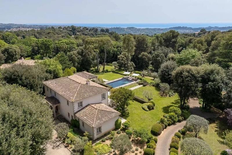 Bastide - 435 m² - 7 pièces