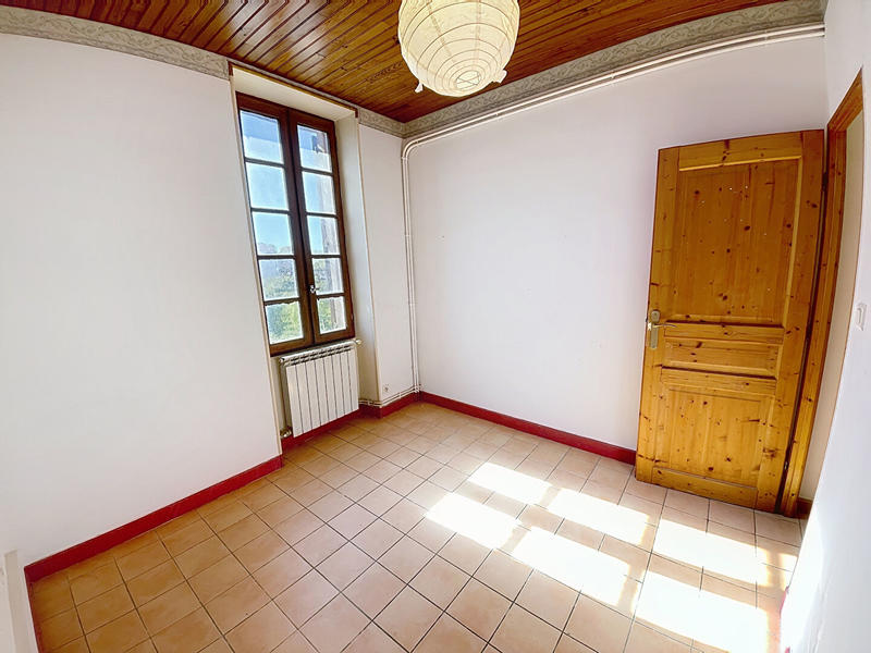 Maison - 96 m² - 5 pièces