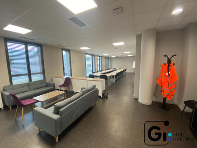 Bureau - 88 m² - 1 pièce