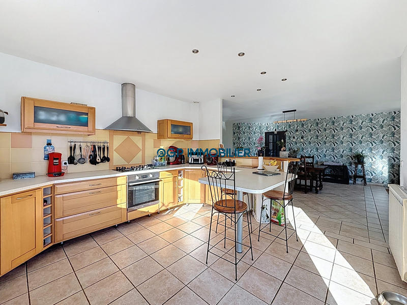 Maison - 145 m² - 5 pièces