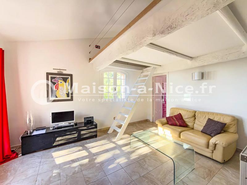 Maison - 285 m² - 10 pièces