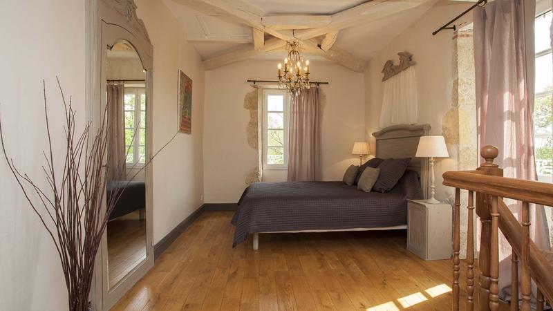 Maison - 520 m² - 18 pièces